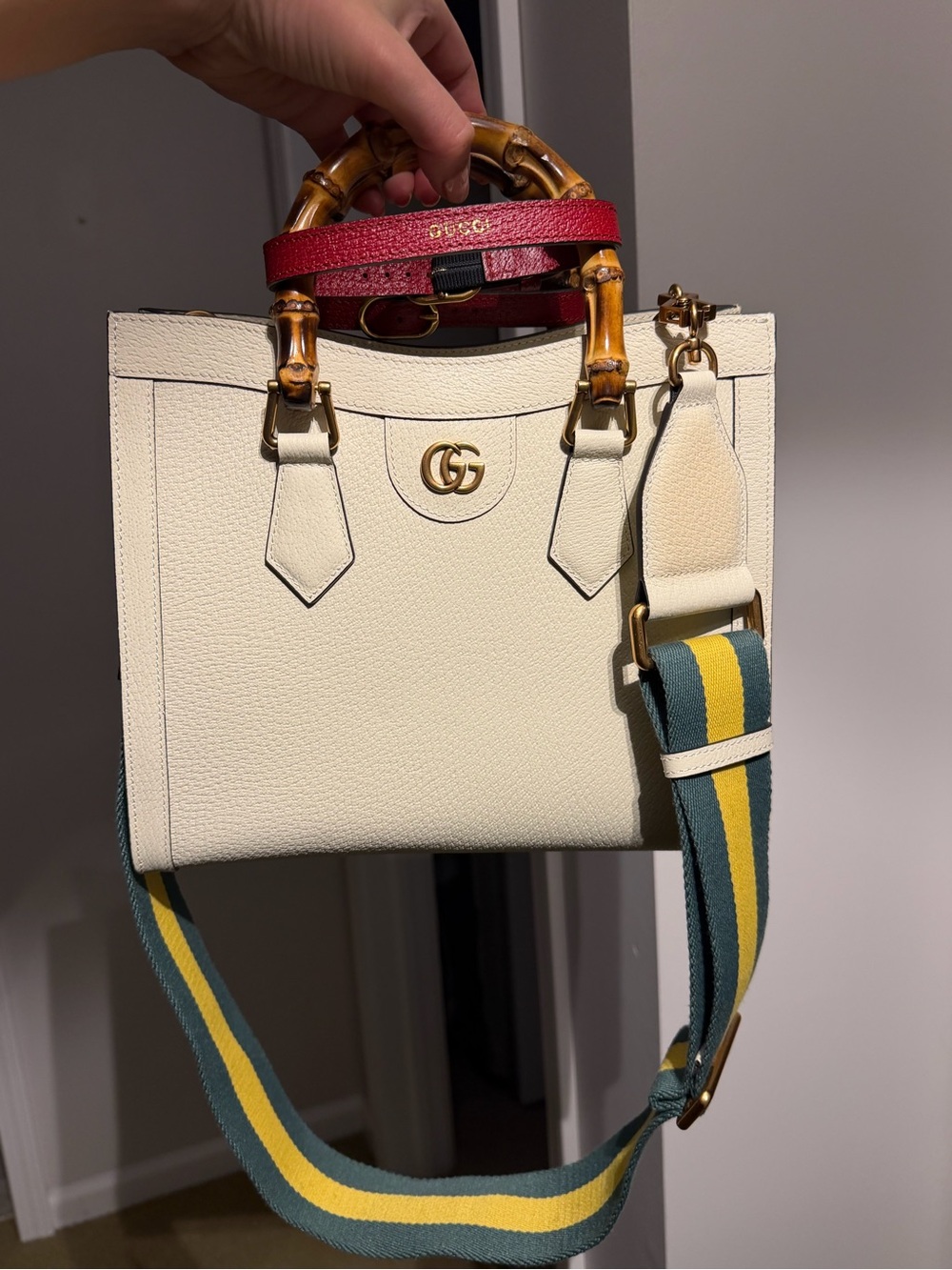 Gucci Diana Medium Calfskin Bamboo Satchel - Picture 2 of 10